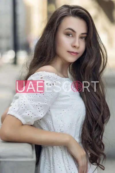 Karli, bust size B, height 168, weight 50, age 21