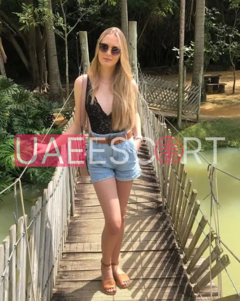 Carlotta-609, bust size B, height 170, weight 54, age 21, photo 4