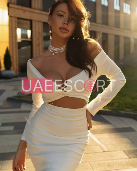 Acey-1390, bust size C, height 169, weight 51, age 23, photo 3