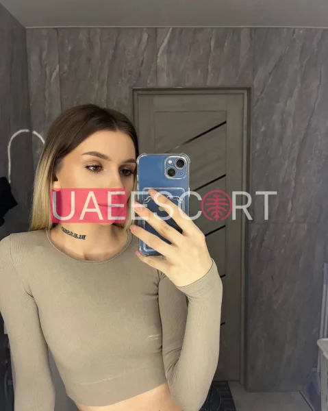 Isa, bust size C, height 167, weight 63, age 18, photo 3