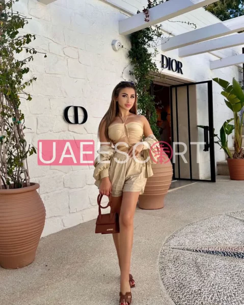 Izabella Sweet Independent – Caucasian escort in Al Ain, bust size B, height 167, weight 51, age 26, photo 3