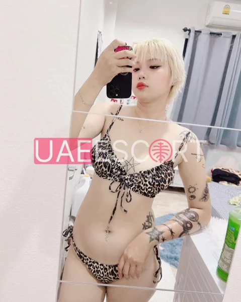 Kenna, bust size B, height 171, weight 58, age 23, photo 4