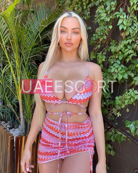 Lindsay, bust size D, height 169, weight 66, age 26, photo 4