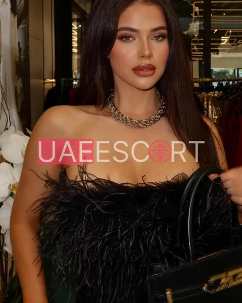 Alexandria, bust size D, height 173, weight 72, age 28, photo 3