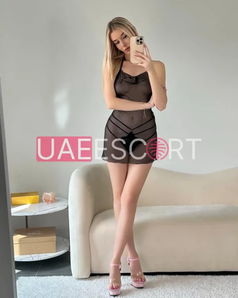 Alyce, bust size C, height 168, weight 54, age 24, photo 9