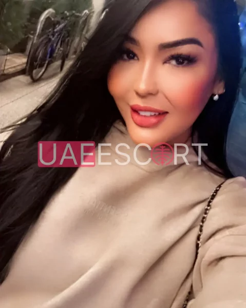 Allyssa, bust size D, height 166, weight 68, age 21, photo 9