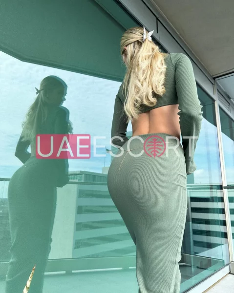 Erin, bust size D, height 169, weight 56, age 26, photo 4