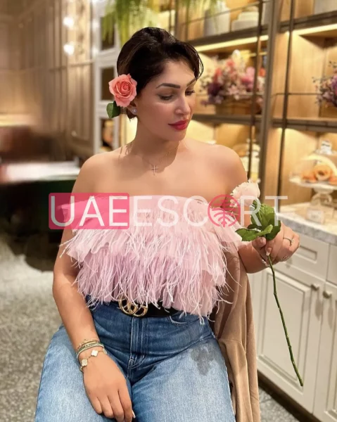 Kiera, bust size C, height 176, weight 67, age 28, photo 5