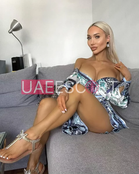 Krista, bust size C, height 170, weight 53, age 27, photo 5