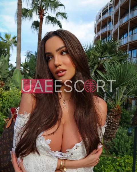 Mara, bust size C, height 161, weight 40, age 26, photo 4