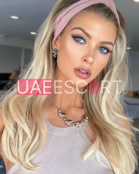 Ab, bust size C, height 171, weight 53, age 26, photo 4