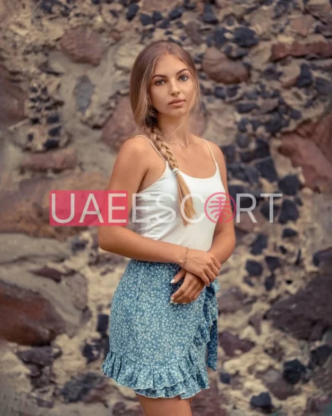 Ami, bust size B, height 168, weight 51, age 23, photo 4