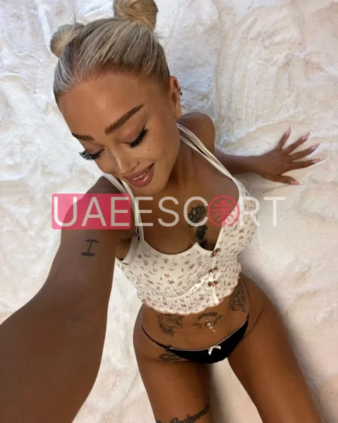 Amil, bust size C, height 173, weight 67, age 24, photo 6