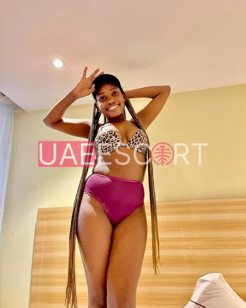 Cloe, bust size B, height 156, weight 46, age 25, photo 4
