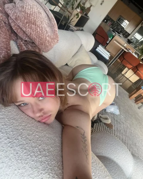 Ema, bust size C, height 165, weight 55, age 26, photo 5