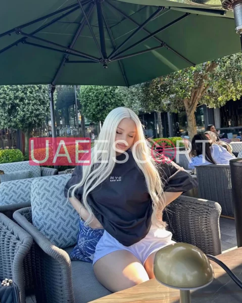 Janelle-477, bust size B, height 169, weight 55, age 22, photo 3