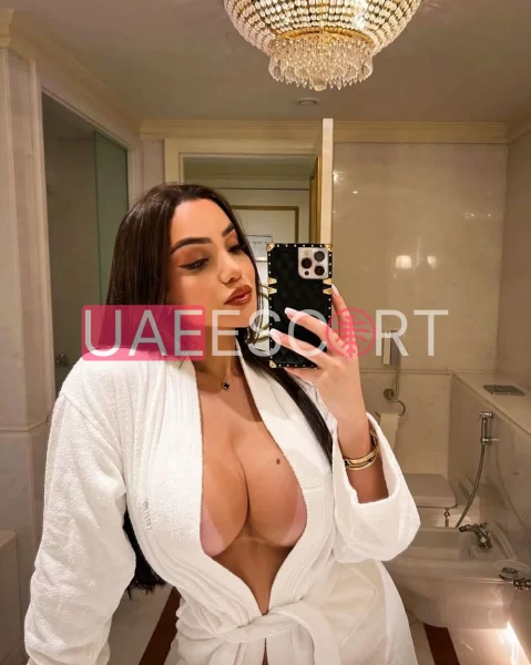 Gee, bust size C, height 165, weight 46, age 28, photo 4