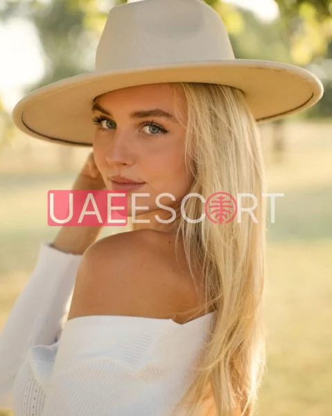 Lila, bust size B, height 168, weight 53, age 24, photo 5