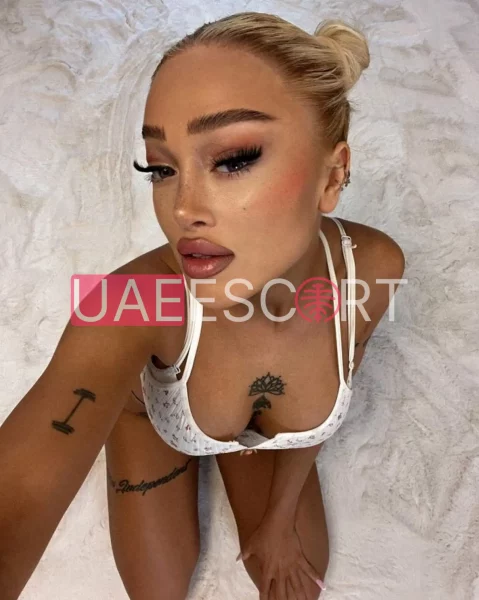 Amil, bust size C, height 173, weight 67, age 24, photo 7