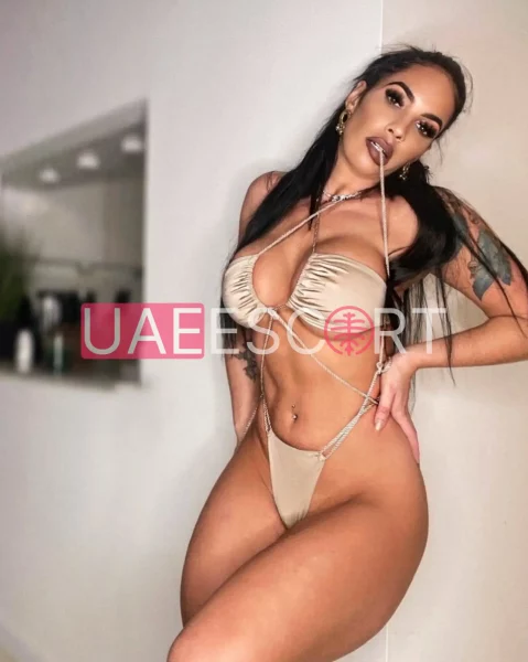 Carri, bust size D, height 172, weight 56, age 28, photo 17