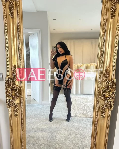 Lauryn, bust size B, height 169, weight 47, age 24, photo 3