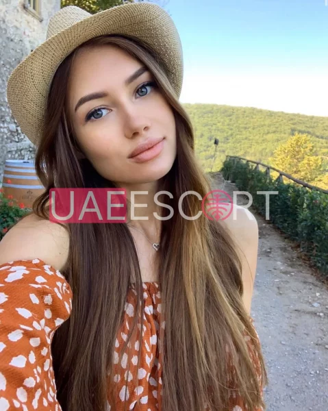 Alexis, bust size B, height 168, weight 50, age 24, photo 5