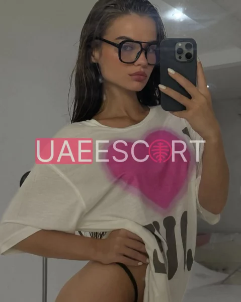 Alia, bust size B, height 170, weight 52, age 25, photo 5