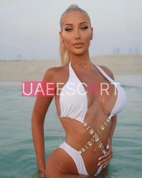 Blanca, bust size D, height 170, weight 63, age 29, photo 7