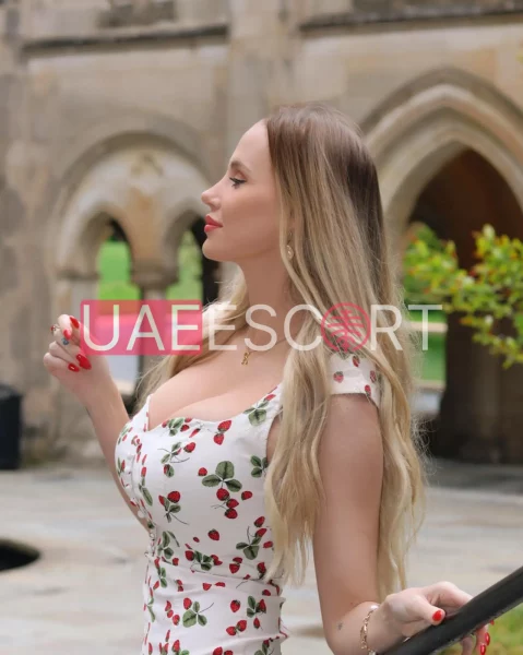 Camille, bust size D, height 174, weight 69, age 23, photo 5