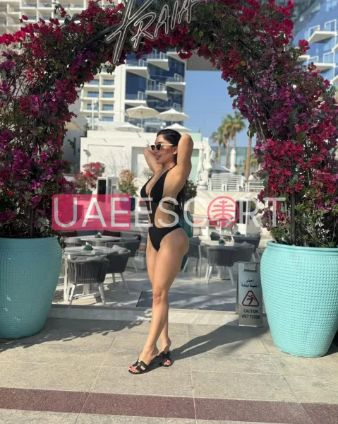 Sara, bust size C, height 165, weight 56, age 26, photo 4