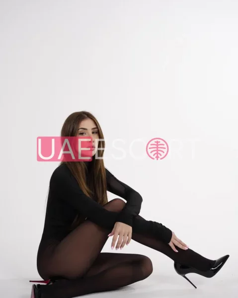 Mariah, bust size C, height 167, weight 53, age 27, photo 5