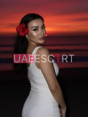 Ayla , bust size B, height 170, weight 55, age 24