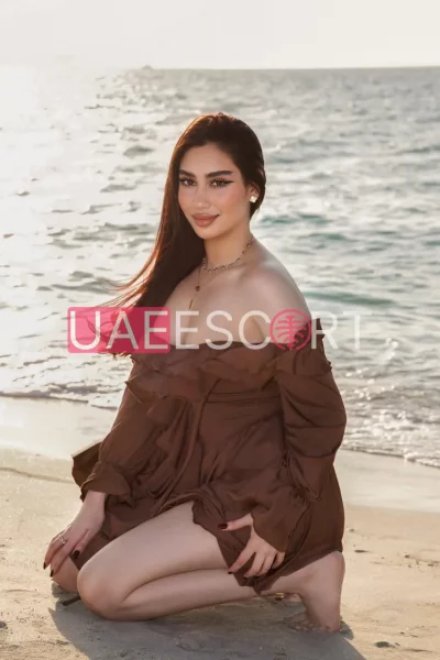 Isabel, bust size C, height 174, weight 55, age 24