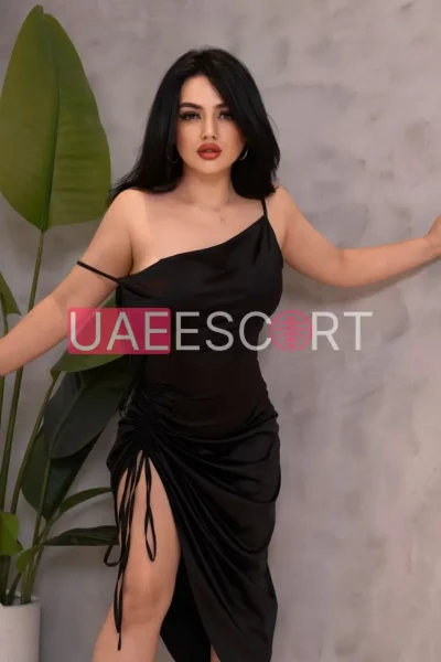 Liana, bust size D, height 161, weight 60, age 37