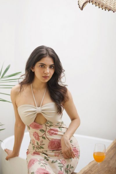 Kamya Patel, bust size B, height 165, weight 55, age 23