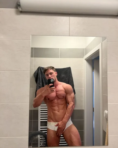 Adrian, bust size , height 180, weight 103, age 24, photo 4