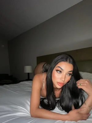 Barbara, bust size C, height 170, weight 70, age 23