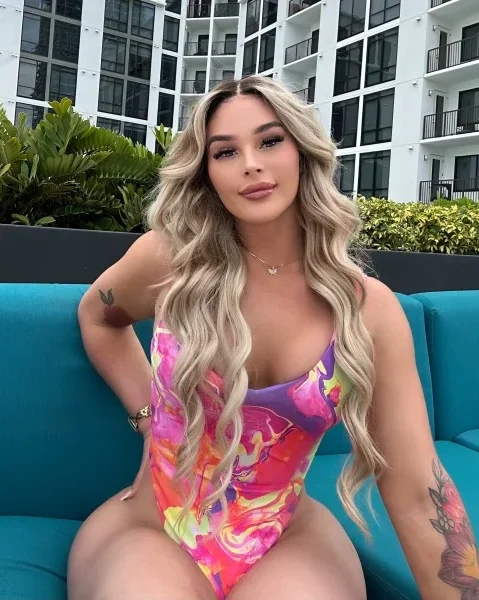 Kelsey, bust size C, height 170, weight 77, age 27, photo 67