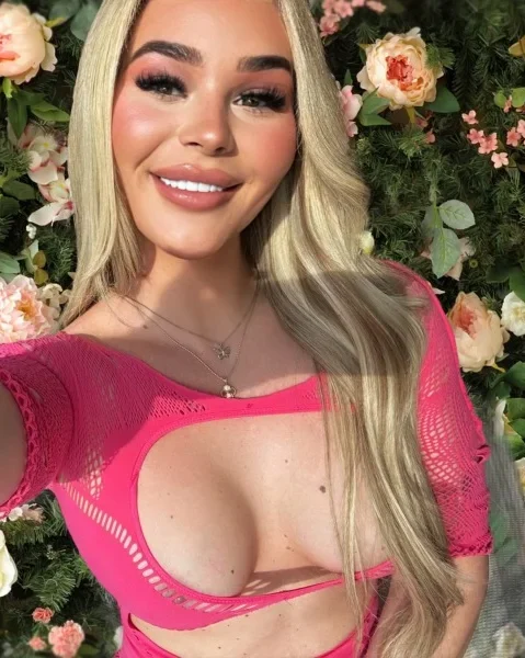 Kelsey, bust size C, height 170, weight 77, age 27, photo 79