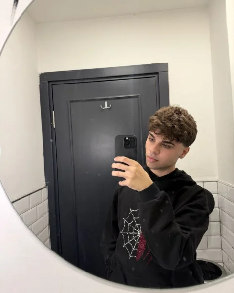 Barry, bust size , height 170, weight 52, age 19, photo 36