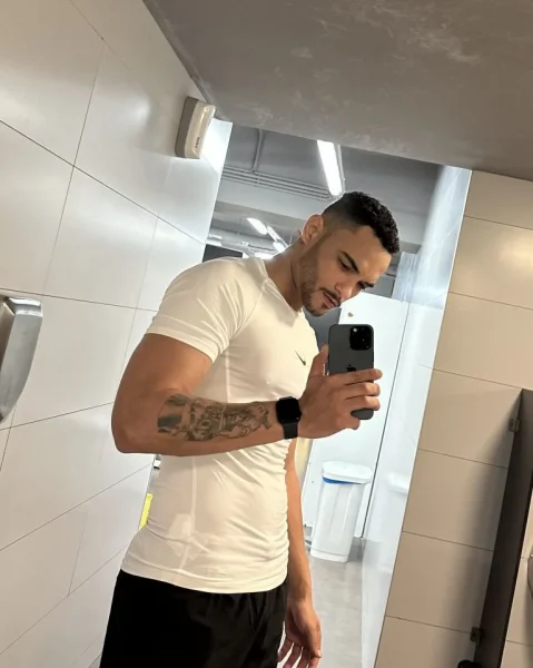 Basil, bust size , height 180, weight 79, age 22, photo 12