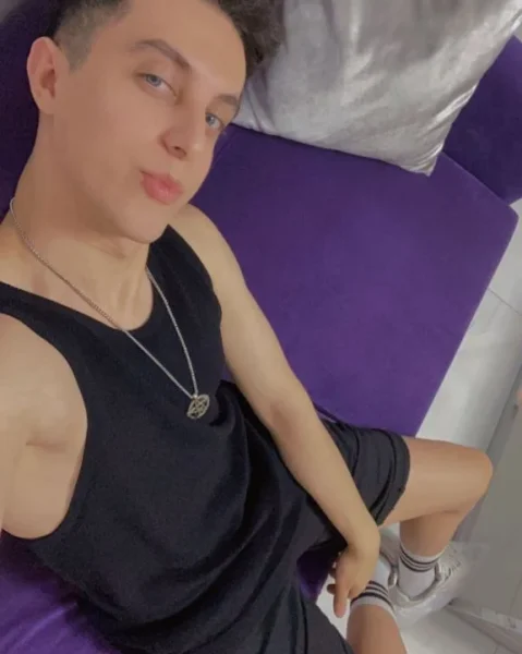 Brandon, bust size , height 180, weight 61, age 20, photo 5