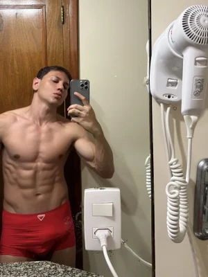 Bruno, bust size , height 178, weight 79, age 26