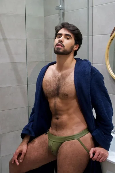 Antonio, bust size , height 178, weight 81, age 25