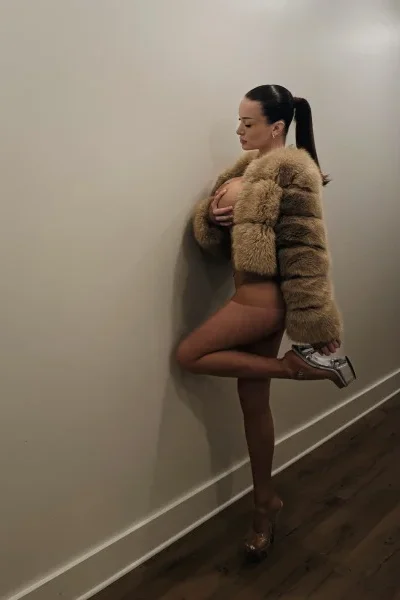 Adriana, bust size , height 170, weight 56, age 21