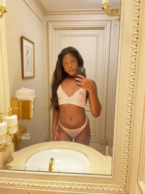 Alexandra, bust size B, height 174, weight 65, age 18