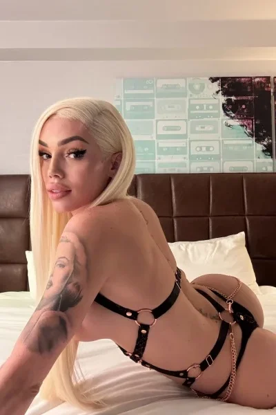 Alisa, bust size C, height 158, weight 54, age 25