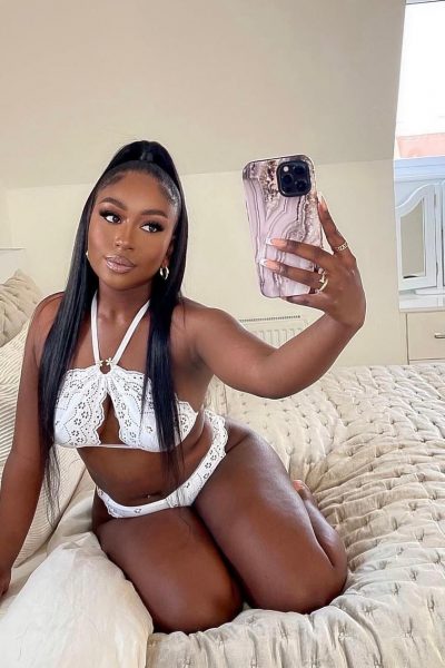 Diva, bust size D, height 168, weight 84, age 28