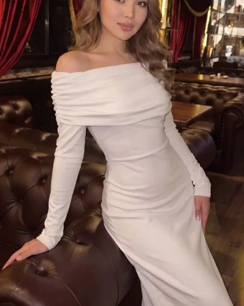 Adriana, bust size A, height 160, weight 51, age 19, photo 35