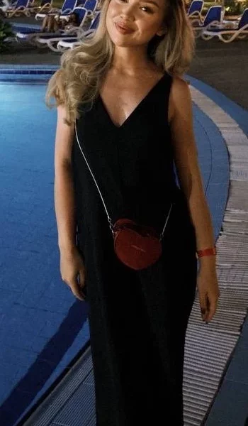 Adriana, bust size A, height 160, weight 51, age 19, photo 10